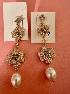 Olive & Piper Liana Drops Crystal Encrusted Double Flower Drop Earrings NWOT